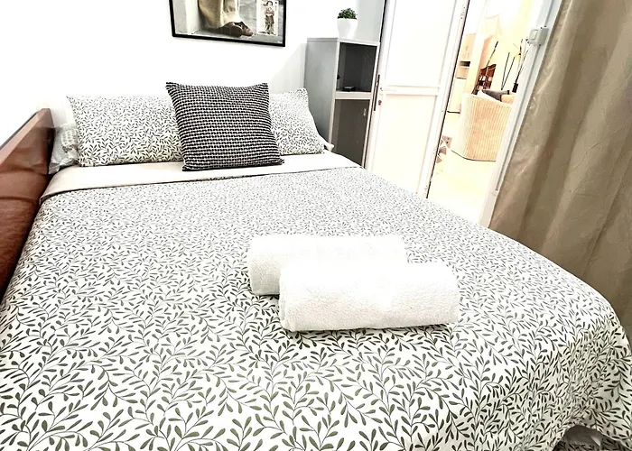 Alquiler De Privada Con Areas De Sala, Cocina Y Bano Que Se Comparten Cerca Al Mar! בית אירוח