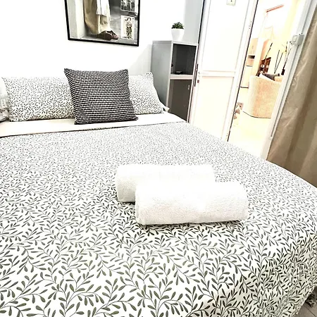 Alquiler De Privada Con Areas De Sala, Cocina Y Bano Que Se Comparten Cerca Al Mar! Privatunterkunft