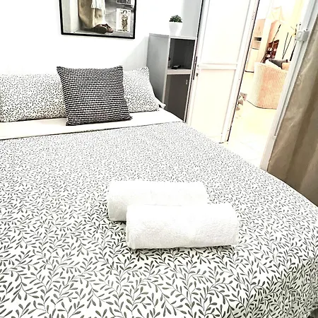 Alquiler De Privada Con Areas De Sala, Cocina Y Bano Que Se Comparten Cerca Al Mar! Privatunterkunft *