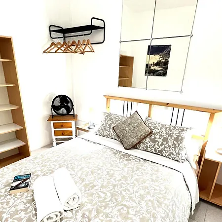 Alquiler De Privada Con Areas De Sala, Cocina Y Bano Que Se Comparten Cerca Al Mar! Privatunterkunft