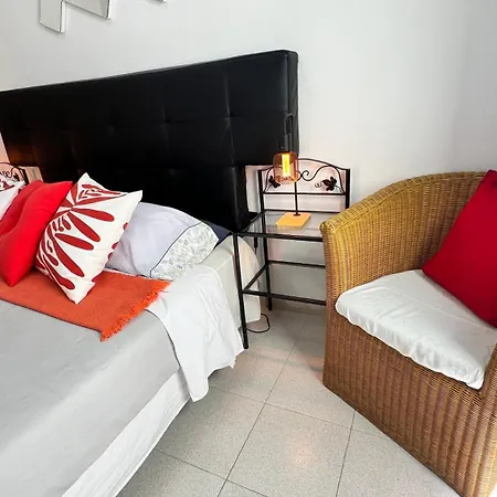Alquiler De Privada Con Areas De Sala, Cocina Y Bano Que Se Comparten Cerca Al Mar! Privatunterkunft *