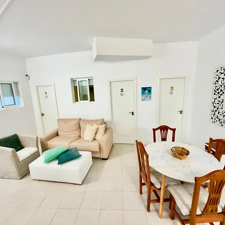 홈스테이 Alquiler De Privada Con Areas De Sala, Cocina Y Bano Que Se Comparten Cerca Al Mar! *