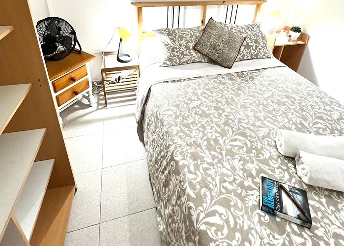 Alquiler De Privada Con Areas De Sala, Cocina Y Bano Que Se Comparten Cerca Al Mar! Alcalá la Real