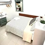 Alquiler De Privada Con Areas De Sala, Cocina Y Bano Que Se Comparten Cerca Al Mar! Ubytování v soukromí Alcalá la Real