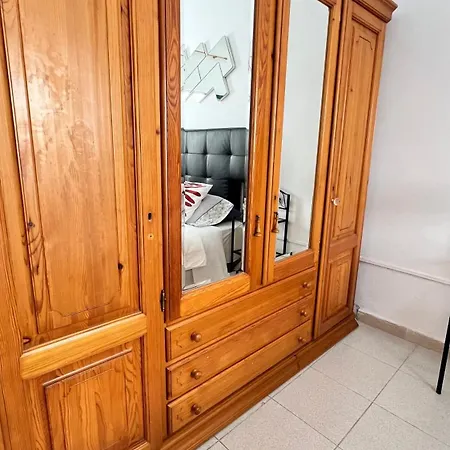 Alquiler De Privada Con Areas De Sala, Cocina Y Bano Que Se Comparten Cerca Al Mar! Homestay szállás Alcalá la Real
