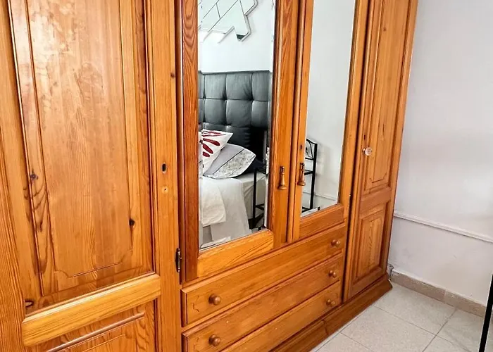 Alquiler De Privada Con Areas De Sala, Cocina Y Bano Que Se Comparten Cerca Al Mar! Homestay szállás Alcalá la Real